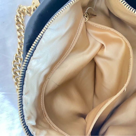 Chanel 2009 CC Logo Thick Chain Black Calfskin Hobo Shoulder - Picture 10 of 12